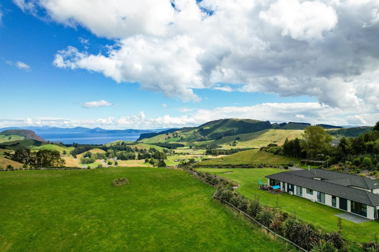 Hilltop Whakaipo Estate Таупо Экстерьер фото